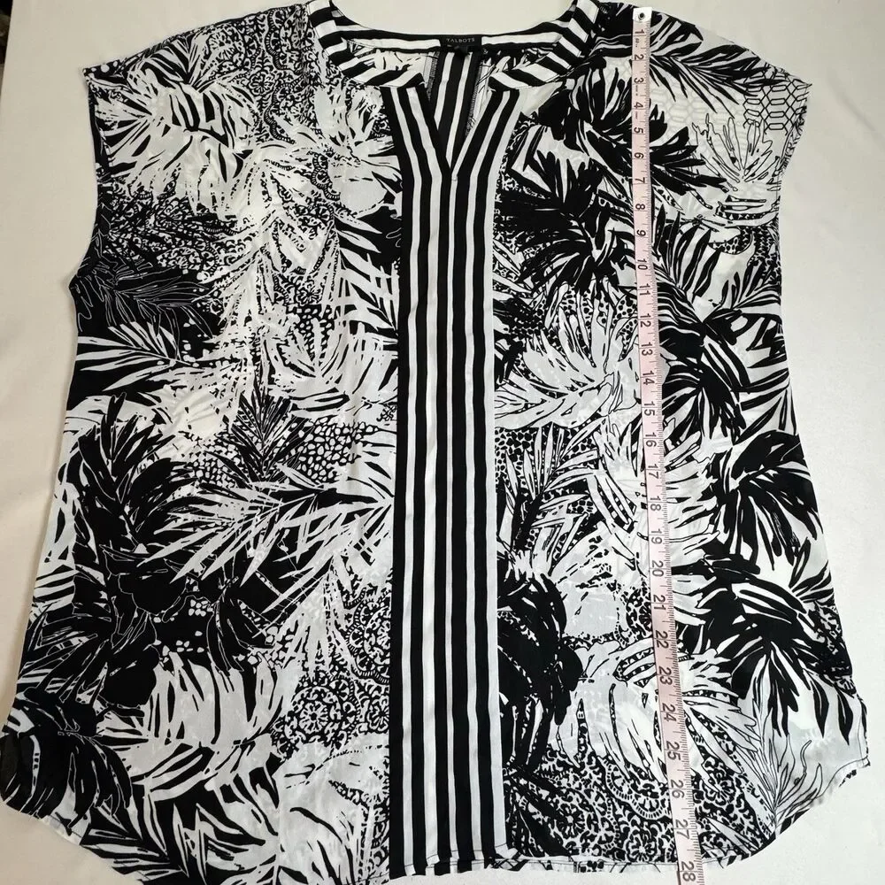 Talbots XL Black White Floral Blouse Short Sleeve Split Neck Lightweight Top